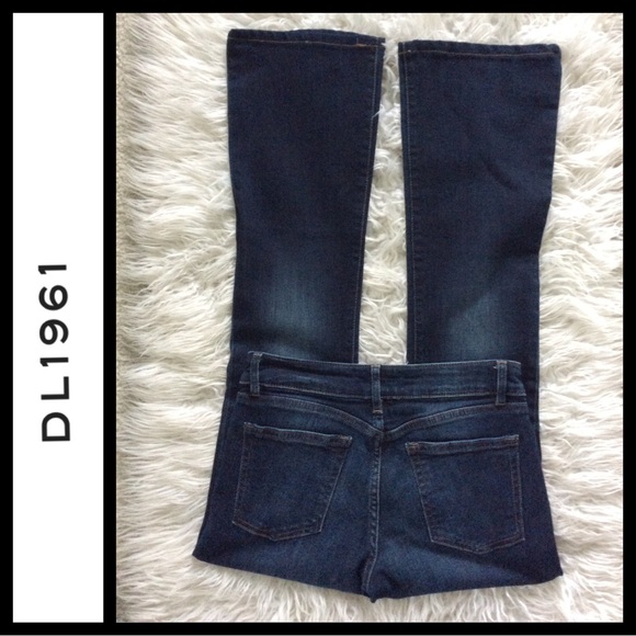 DL1961 Bridget Instasculpt Mid-Rise Boot Jeans - Picture 8 of 10